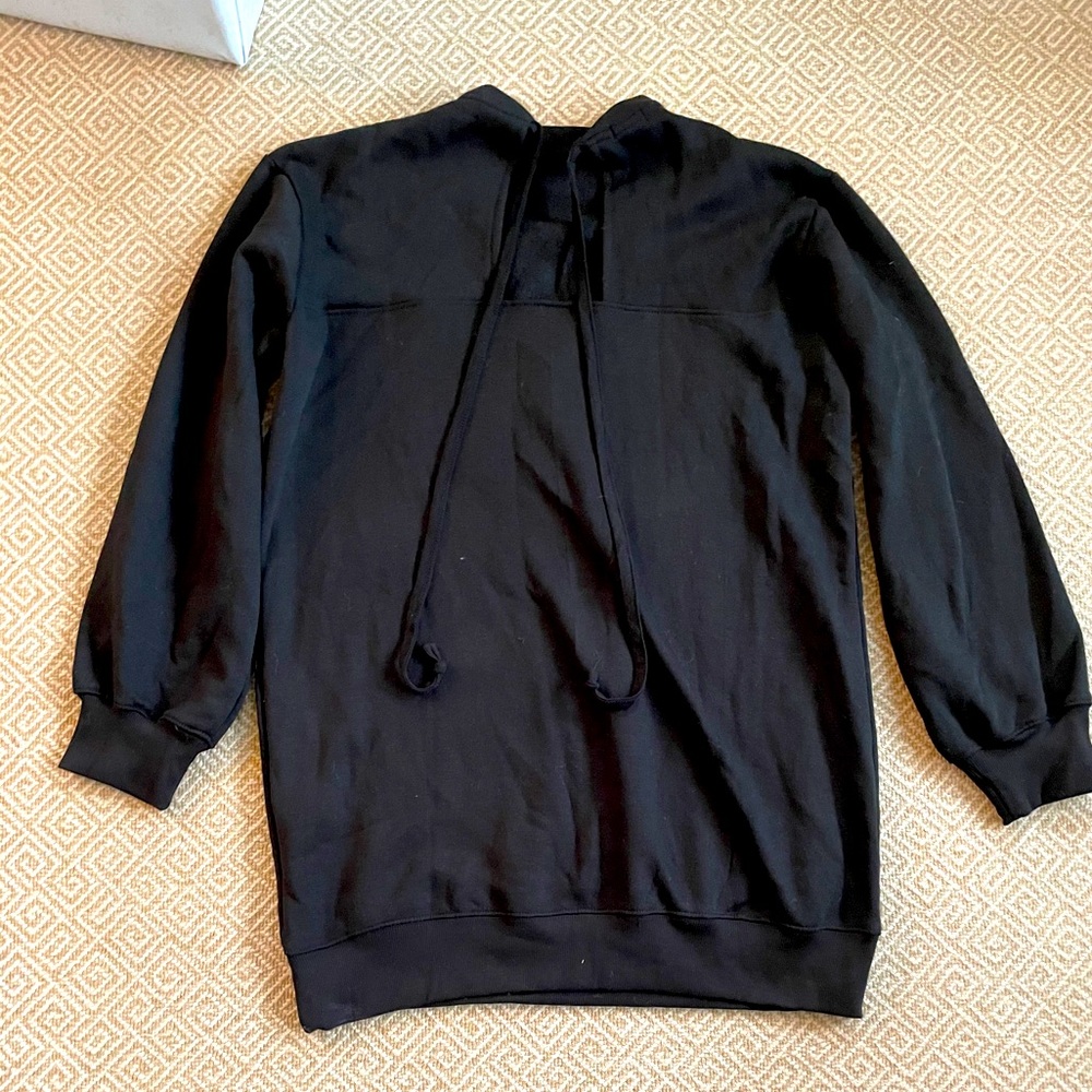 Long Black Sweatshirt